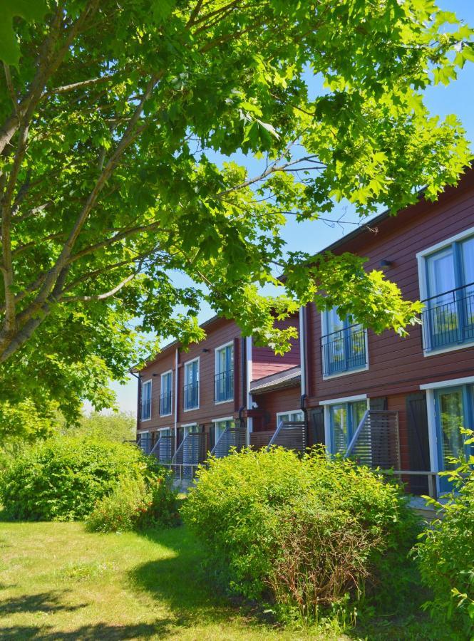 Hotelli Aittaranta Nystad Exteriör bild